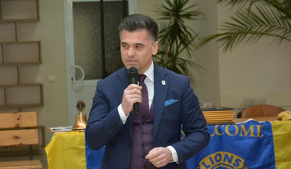 robert vlada 11