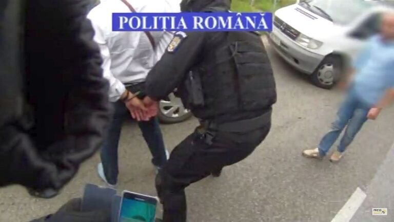 Traficanți de droguri, duși la audieri