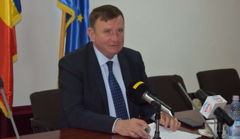 Ghișeele Finanțelor Publice din Primăria Vaslui rămân închise în continuare