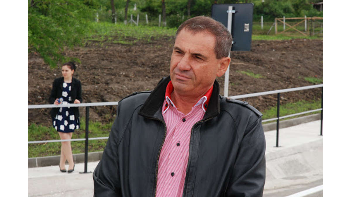 Dumitru Roman, Administrator Dimitrie Cantemir