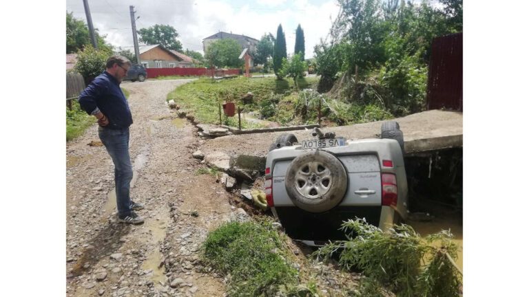 Primarul care a trăit coșmarul inundațiilor: „Nu am văzut în viața mea atâta apă!” (FOTO)