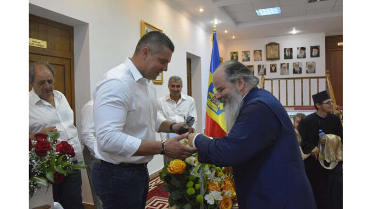 La Mulți Ani, Presfințite Părinte Ignatie, în fruntea Episcopiei Hușilor!