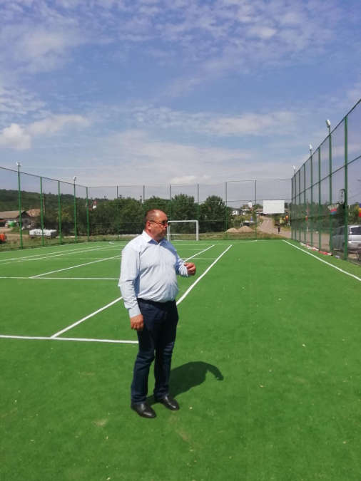 primar arteni teren sport