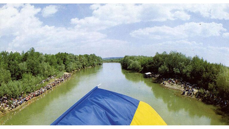 Românii nu sunt prea interesați de Unirea cu R.Moldova, doar 37% ar vota „Pro”!