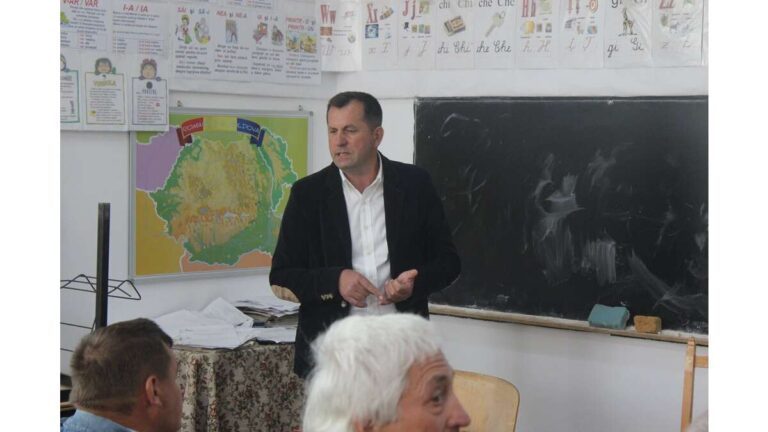 Mesajul celui mai popular primar din istoria Roșieștiului: „Cred în Dumnezeu și vă chem pe toți alături de mine”