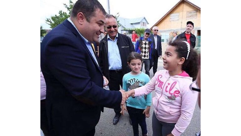Deputații vasluieni refuză alocațiile crescute pe bucăți: „Cerem dublarea alocațiilor!”