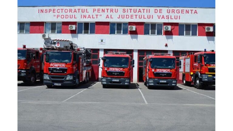 Un maior și doi locotenenți-colonei, înaintați în grad, la ISU Vaslui