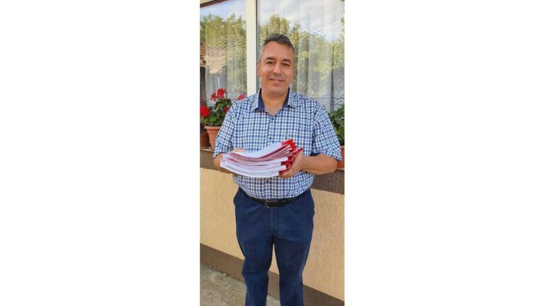 El este viitorul primar de la Delești, un director de școală extrem de ambițios!