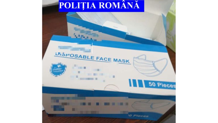 Zeci de pachete cu măști de contrabandă, confiscate de Poliție