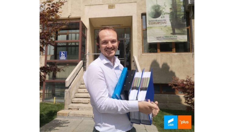 Prima ciocnire electorală. USR-istul șef Mihai Botez sare la gâtul liberalului Arcăleanu!