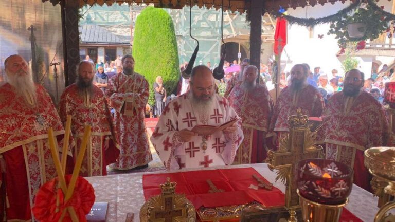 PS Ignatie, la Mănăstirea Neamț: „Cum ar arăta țara aceasta dacă am fi, în toate categoriile sociale, oameni cinstiți!”