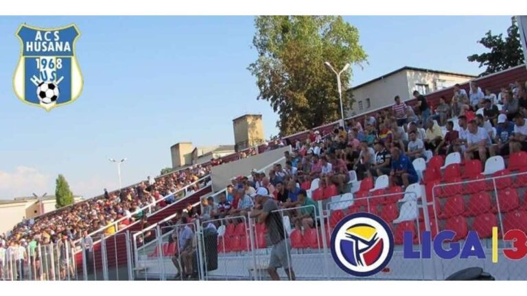 Povestea scaunelor alb-roșii de la Stadionul Municipal Huși: „NU are nicio conotație politică, nimic!”