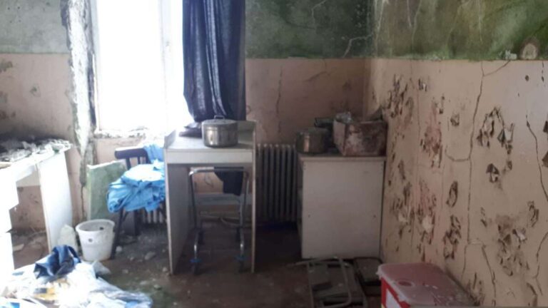 Ce dezastru este în fostul spital Negrești! Fotografii care te revoltă!