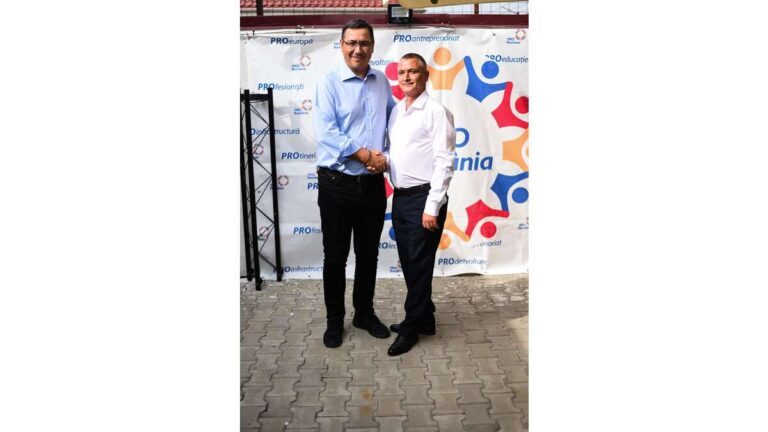 Prima poză de campanie a viceprimarului de Negrești! Cu Ponta…