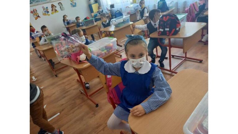 Haos în școlile vasluiene! Prefectura Vaslui nu știa, seara trecută, dacă școlile se închid sau nu, de luni!