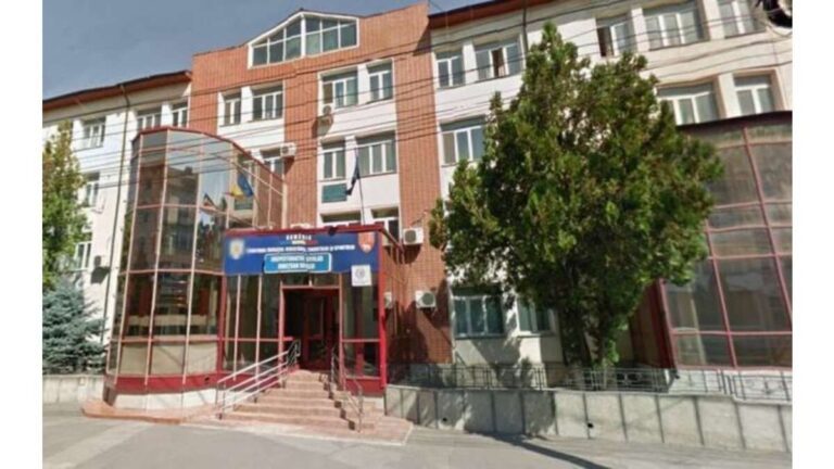 ULTIMA ORA: Peste 2.000 de profesori vasluieni urmează sa se vaccineze!