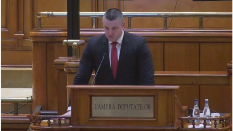 Deputatul Eduard Popica a depus jurământul, seara trecută! „Devotament și onoare pentru toți vasluienii!” (VIDEO)