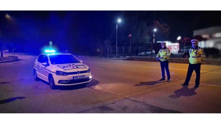 Șmecher din Dănești, urmărit de polițiștii rutieri! A fost prins într-o parcare!