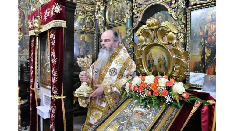 Mesajul Ierarhului Hușilor, de Sărbătoare Sf. Nicolae: „Formalismul ucide dragostea și delicatețea pe care ar trebui să le avem față de cei din jur”