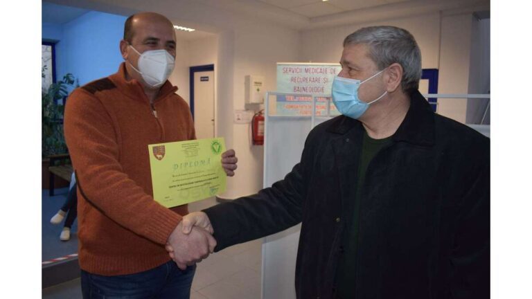 Bârladul a spus „Start vaccinare”, ieri dimineață! Ei sunt primii beneficiari ai vaccinurilor!