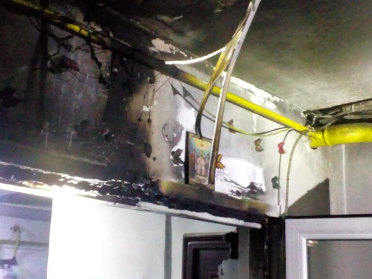 Incendiu la Bârlad, în aceasta dimineața! Mai multe persoane, evacuate!