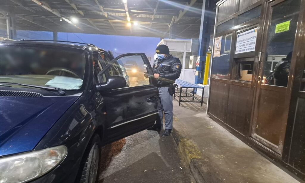 Autoturism Audi cu numere de Bacău, cu ITP fals, depistat în Vama Albița! 1 audi itp fals