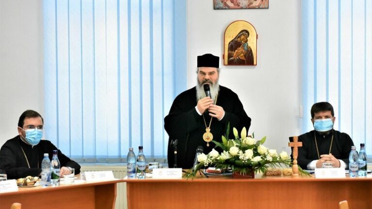 Buzatu a participat la ședința anuală a Adunării Eparhiale a Episcopiei Hușilor