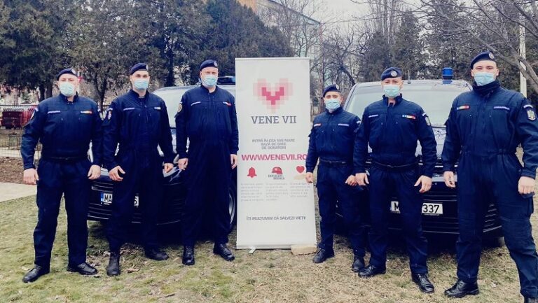 Gest superb făcut de jandarmii din Vaslui! Au donat sânge pentru o fată de 23 de ani, grav bolnavă!