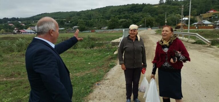 Primarul Dragomireștiului dă jos milităria din pod! Dănuț Iacob: „Poftiți la muncă în folosul comunității”!
