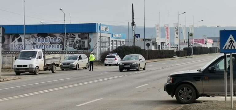 Scandal în sensul giratoriu de la Crasna! Mai mulți șoferi au rămas fără permise!