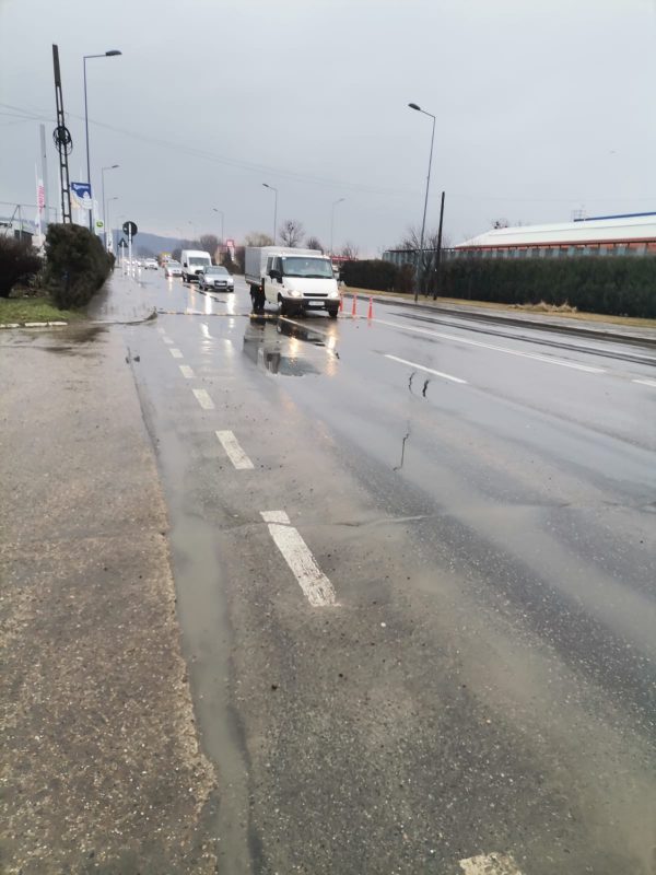 ULTIMA ORA! S-au montat „cocoașe” la Dedeman!