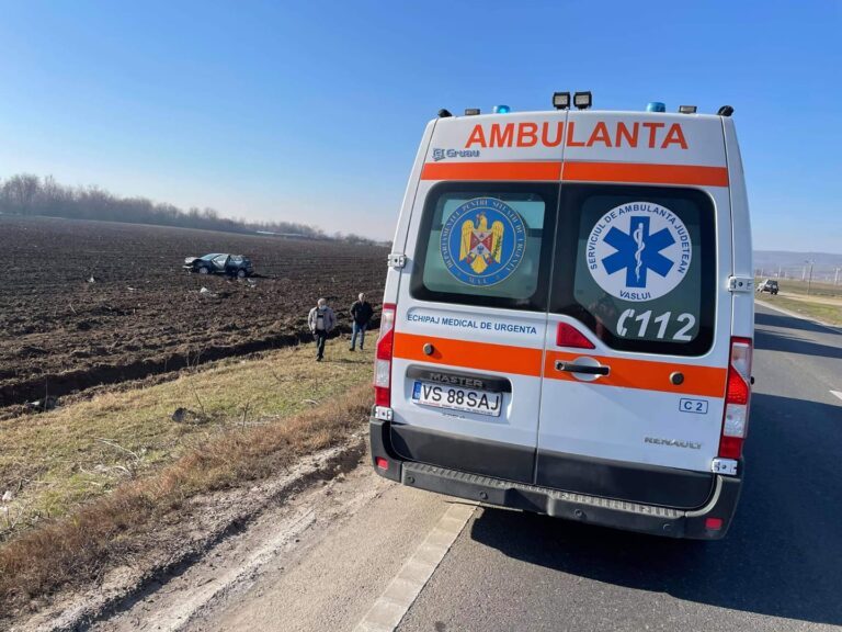 ACUM Accident rutier la Bădeana! Sunt două victime!