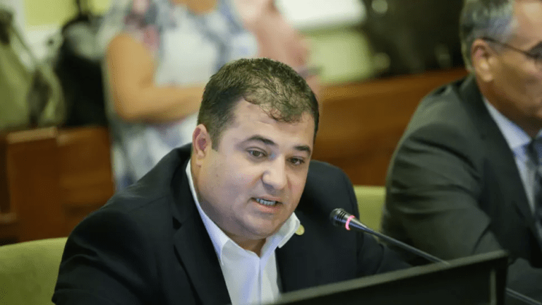 Deputatul Solomon îl face zob pe premierul Cîțu! „Este un terorist, el și cu Iohannis”, spune Solomon