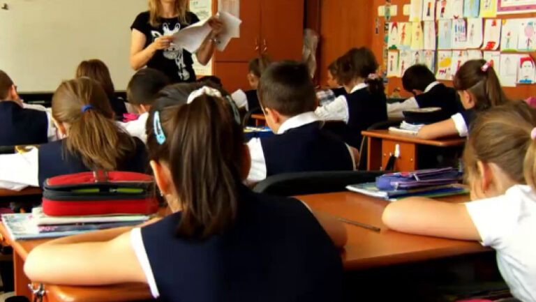 Vești bune pentru elevi: fără teze anul acesta