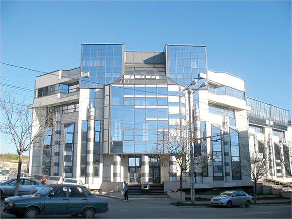 Primele arestãri în cazul mitei de la RAR Vaslui! Tribunalul Vaslui a emis sase mandate de 30 de zile!