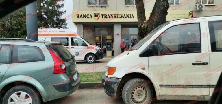 O femeie a lesinat în sediul Bãncii Transilvania!