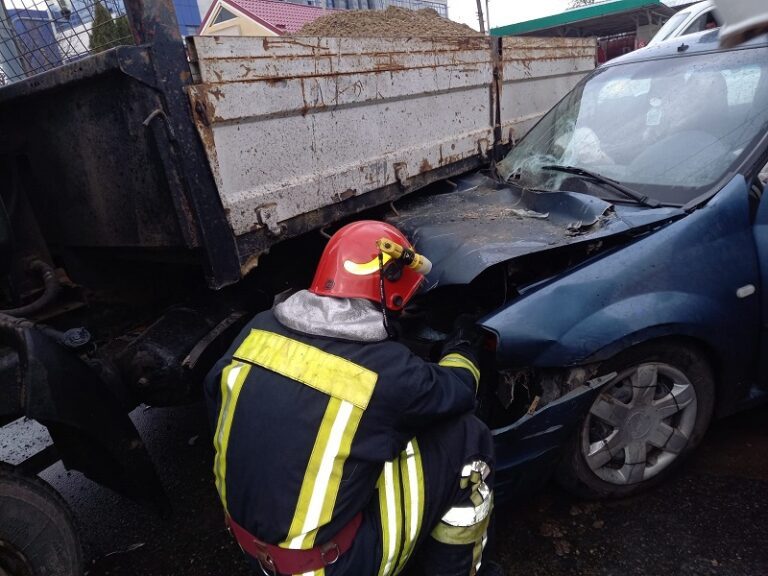 ACUM Accident cu trei victime, în Vaslui, aproape de Moara Grecilor!