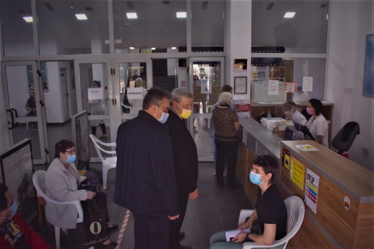 Încã un gest de laudã al primarului Bârladului! S-a deschis al patrulea centru de vaccinare anti-Covid-19 din oras!