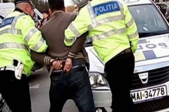 Au încercat sã scape de închisoare dar au ajuns pe mâna politistilor