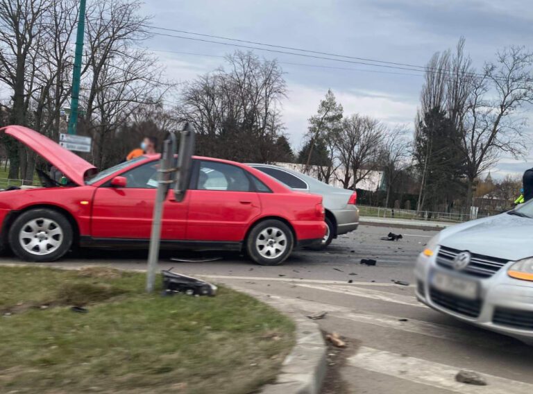 Un bãcãoan neatent a provocat un accident rutier la iesirea din Vaslui cãtre Muntenii de Jos