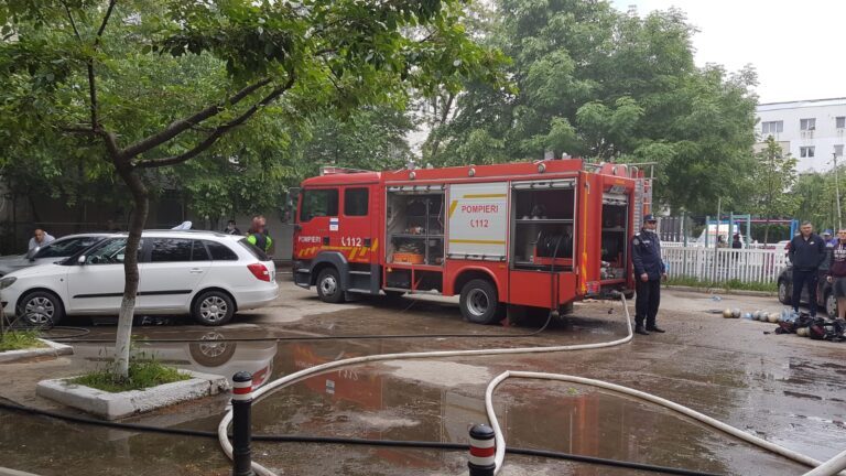 Un nou incendiu scuturã linistea bârlãdenilor. O minorã de 14 ani a fost salvatã în ultimul moment