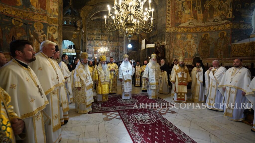 Episcopul Hușilor, la slujba Parastasului pentru Înaltpreasfințitul Părinte Arhiepiscop Pimen! A trecut un an de la strămutarea sa la cele veșnice! 1 dsc06870 0
