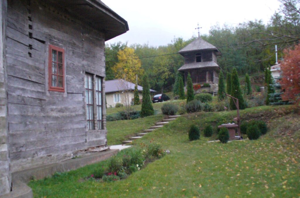 Opt lăcașe de cult vor primi ASTĂZI bani de la Consiliul Județean! Iată lista bisericilor și mănăstirilor care primesc ajutor de la CJ Vaslui! 1 manastrirea parvesti
