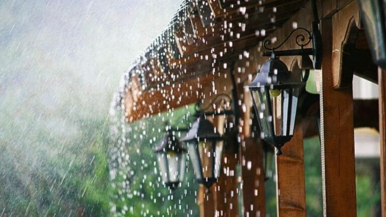 Urmează zile cu ploi, în toată țara, avertizează meteorologii! Pregătiți umbrelele!