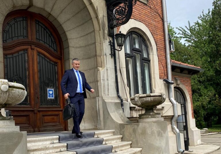 Marius Arcăleanu contraatacă! A prezentat la București dezastrul din organizația județeană PNL!