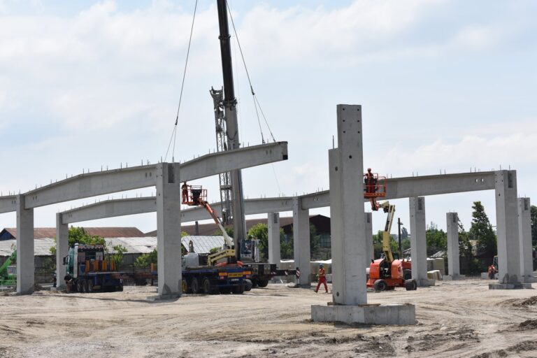 A început construcția celui mai mare complex comercial din istoria Bârladului! Declarații la cald ale primarului Dumitru Boroș!