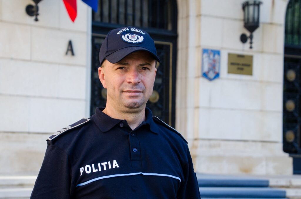 Dănuț Cernat aleargă pentru copiii polițiștilor decedați în pandemie! Va ajunge la Vaslui! 1 22550243 1636211676449217 2157374699702401302 o