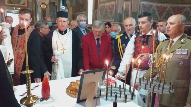 Scandal MAXIM! Preoți și ofițeri în rezervă din Vaslui, plângere penală a Guvernului României! L-au comemorat pe Ion Antonescu!