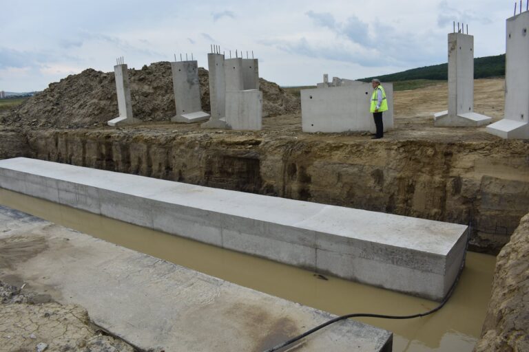 (VIDEO)Lucrările la șoseaua de centură a Bârladului, continuă
