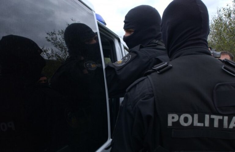 ACUM Toată floarea cea vestită a lăutarilor din Bârlad, la Parchet! Peste 20 de lăutari ”cântă” în fața procurorilor!